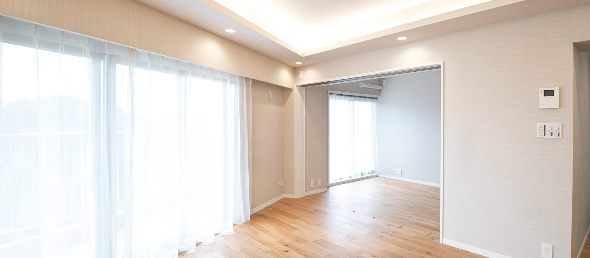 アイランドキッチンを、部屋の中心に|板橋区のマンション部分リノベーション事例のLDK